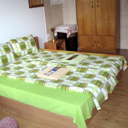 Guest House Familia Samovodene 외부 사진