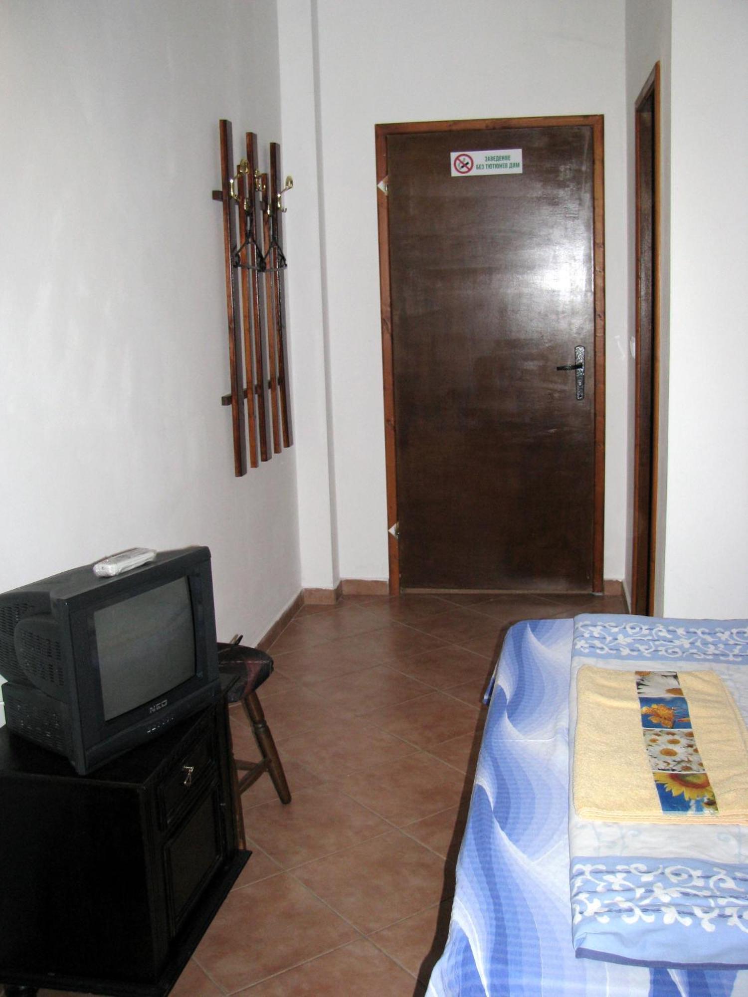Guest House Familia Samovodene 외부 사진