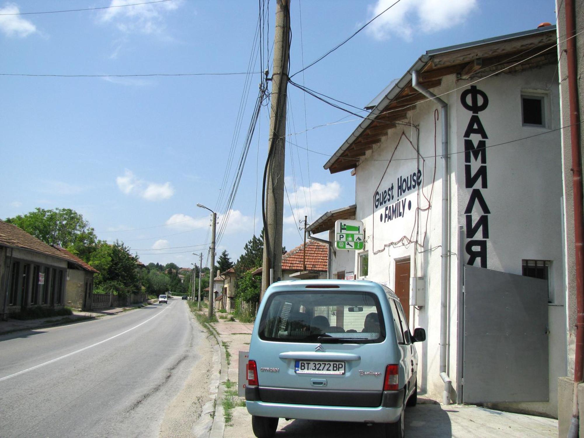 Guest House Familia Samovodene 외부 사진