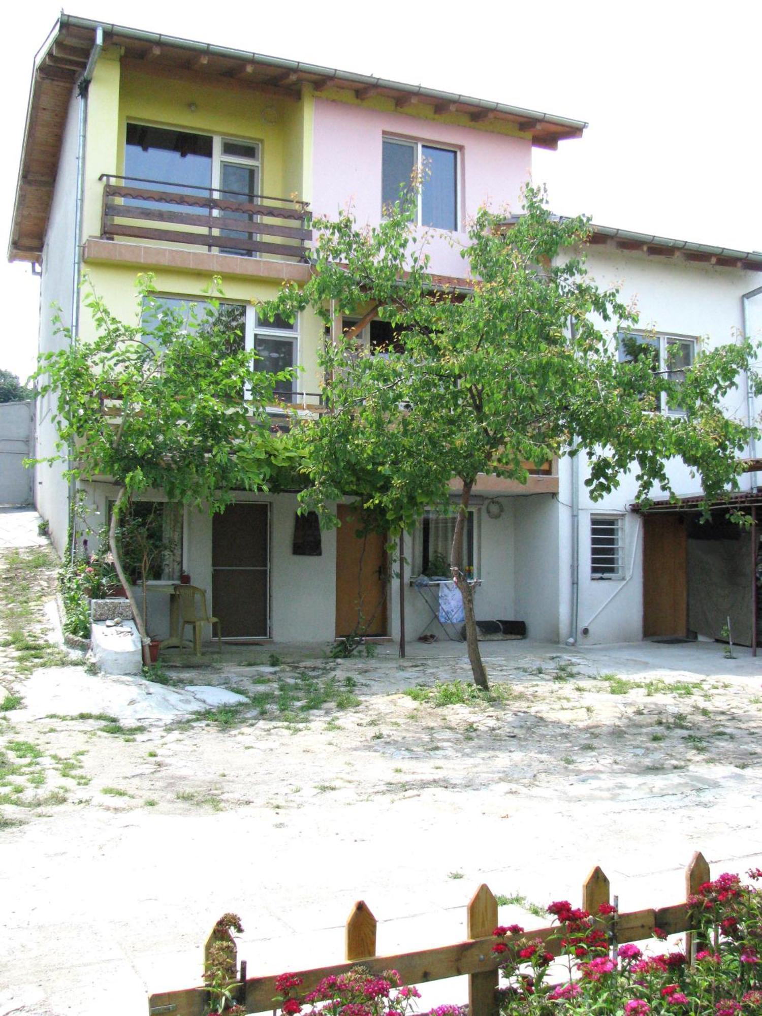 Guest House Familia Samovodene 외부 사진